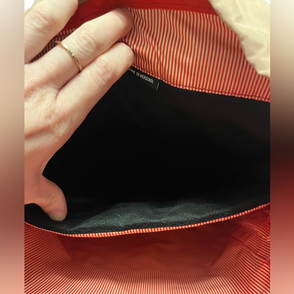 Herschel Retreat Backpack - Picture 5 of 6